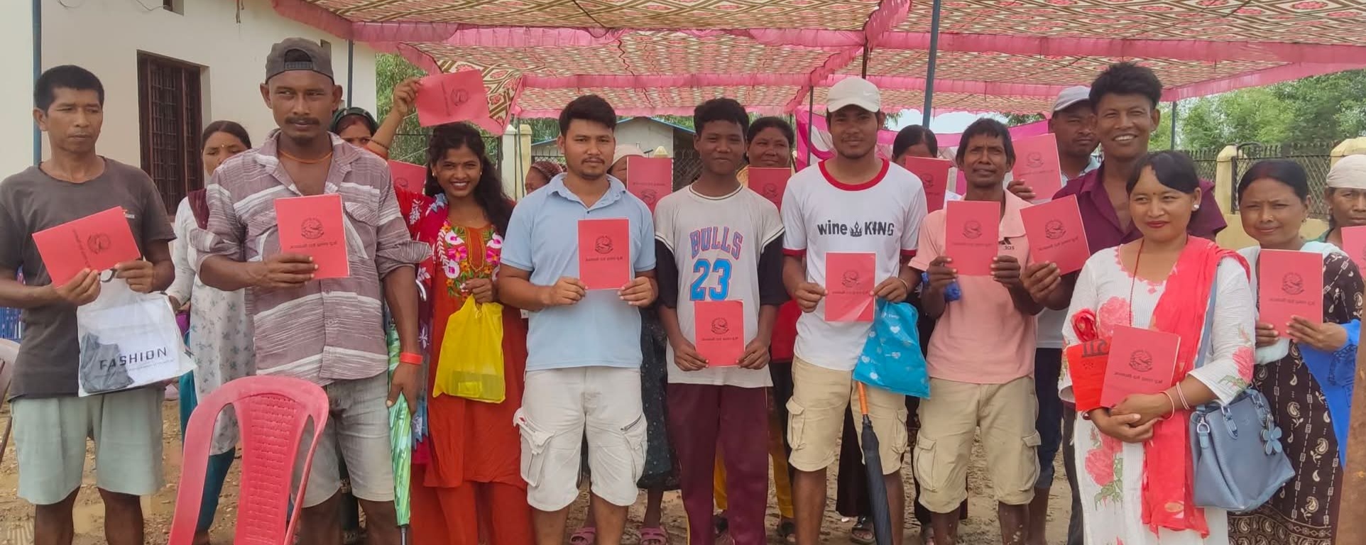 बर्दियाबाट सुरु भयो भूमिहिनहरूलाई जग्गा धनि पुर्जा वितरण कार्यक्रम